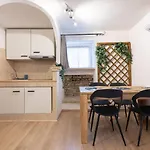 Arya Vaticano Apartmán *